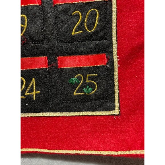 Vintage Christmas Reindeer Advent Calendar Wall Hanging Pockets by Simply Felt - Picture 4 of 9